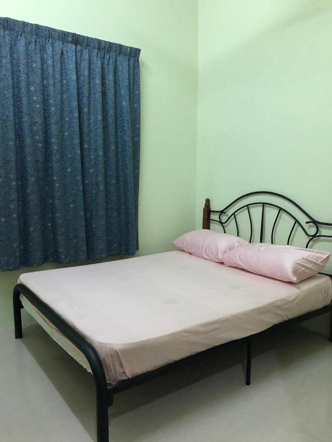 Afza Homestay Sura Free Unifi Kampong Sura Masjid Zewnętrze zdjęcie