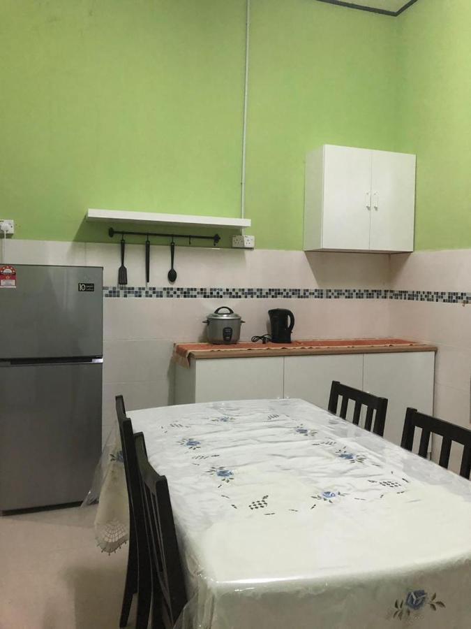 Afza Homestay Sura Free Unifi Kampong Sura Masjid Zewnętrze zdjęcie